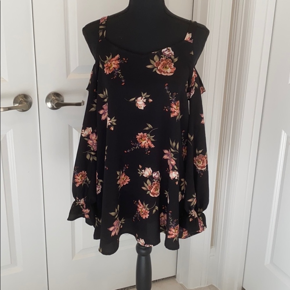 Floral Cold Shoulder Blouse